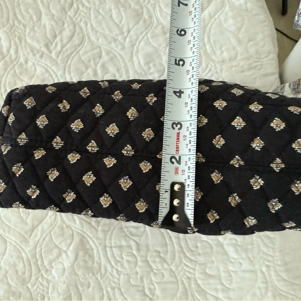 Vera Bradley Classic Quilted‎ Flower & Leaf ShoulderTote Book Bag Black EUC - Picture 8 of 9
